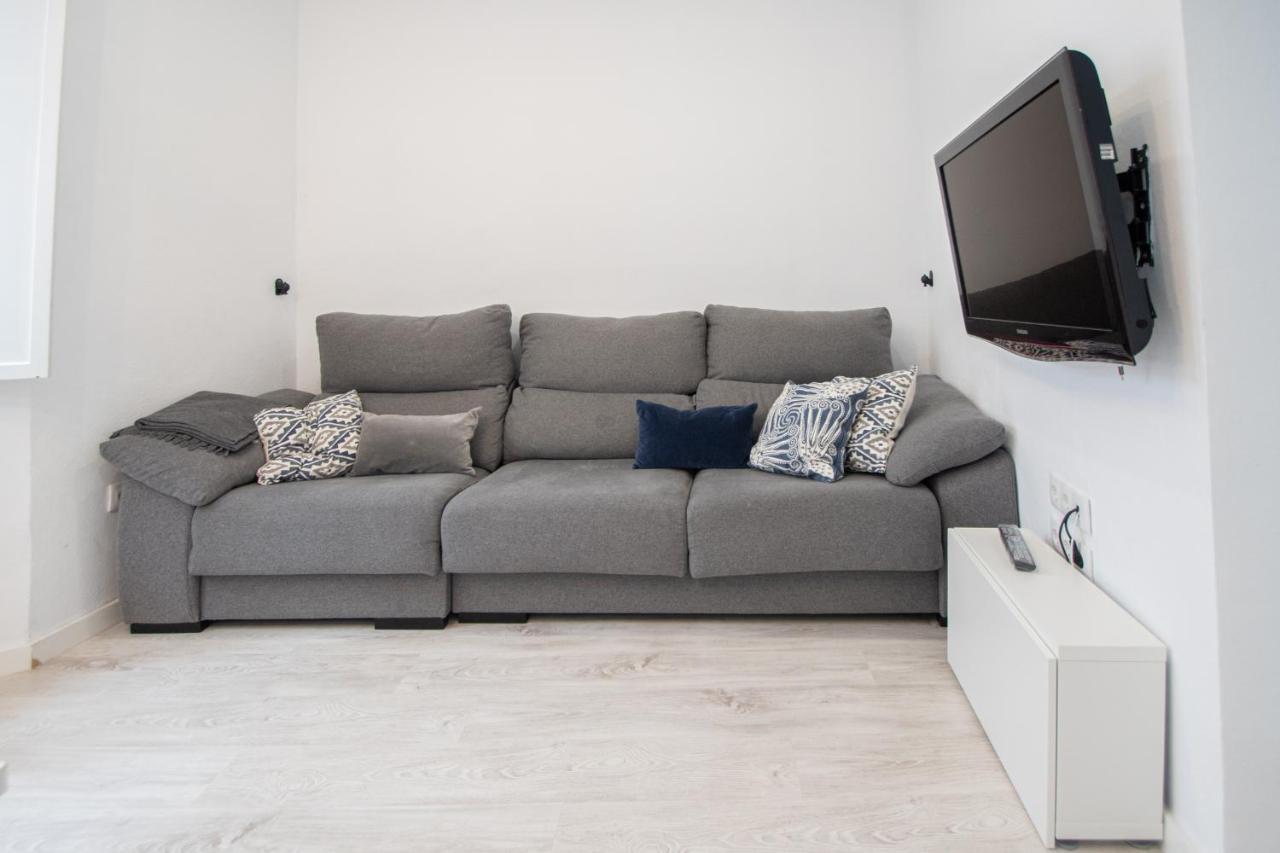 Lectoras De Appartement Cadix