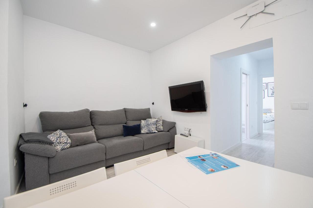 Lectoras De Apartament